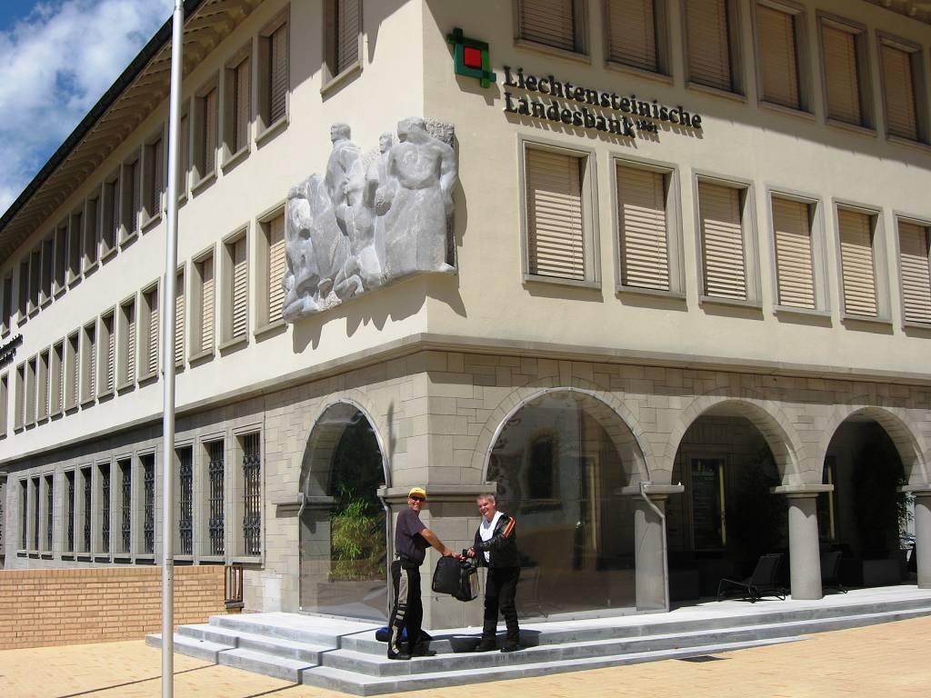 167 Liechtenstein Vaduz 08-08-03.JPG